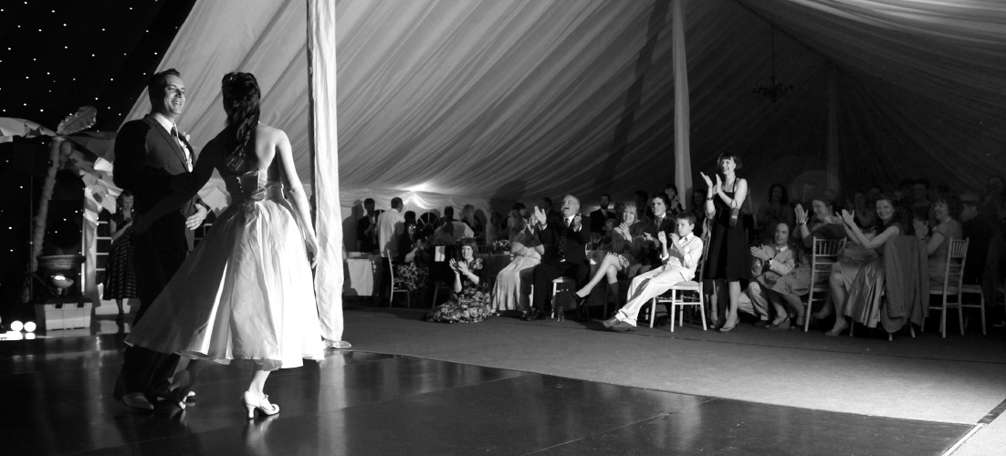 - Tom Cowland Photography - jonny and clare - The end of the wedding